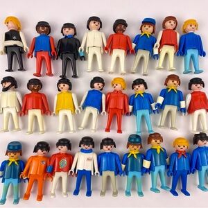 Vintage 1974 Playmobil Geobra Assorted Figures Lot of 25 Incomplete Sets